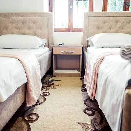 Guesthouse Arber Гирокастра Экстерьер фото