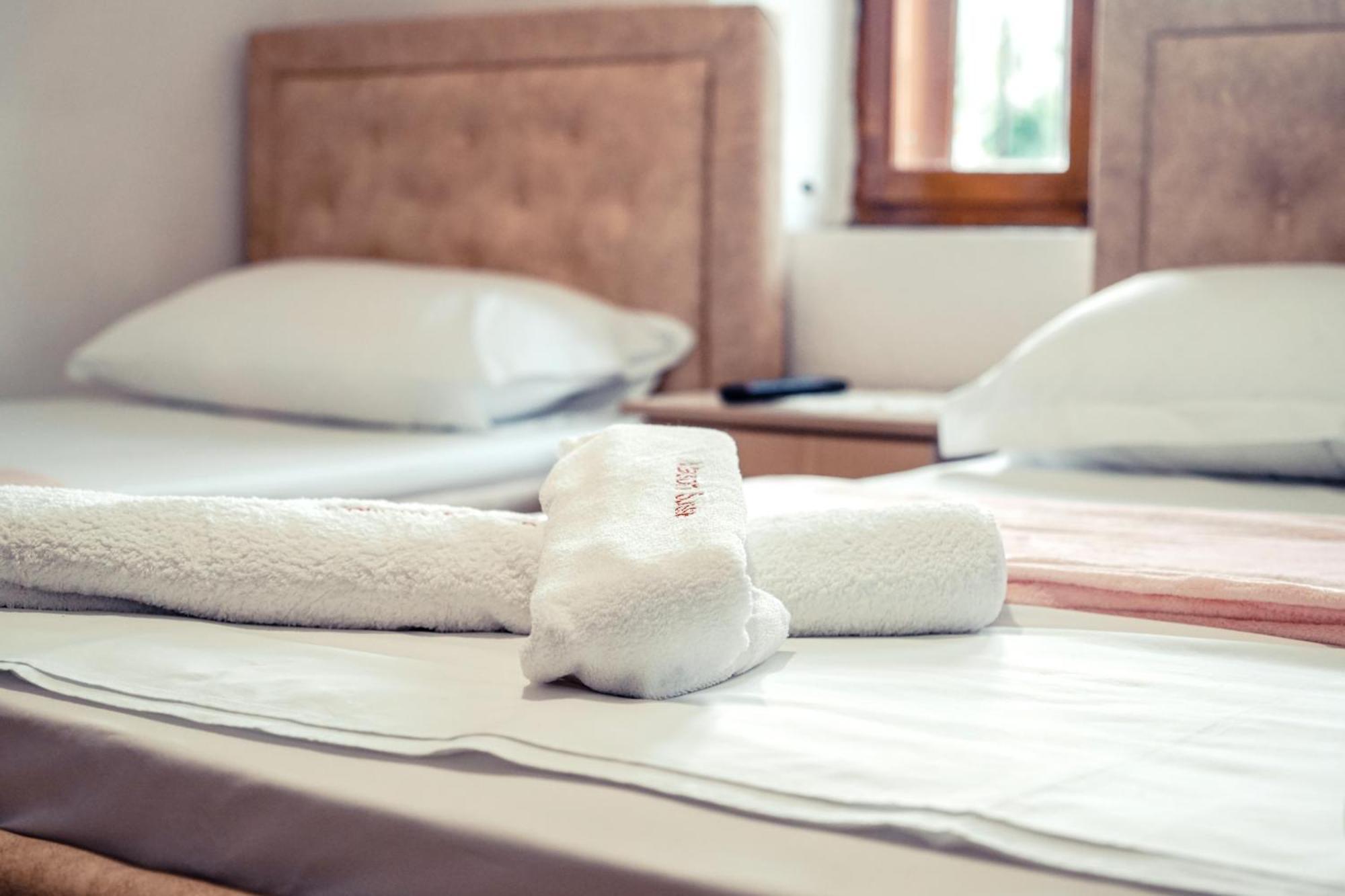 Guesthouse Arber Гирокастра Экстерьер фото