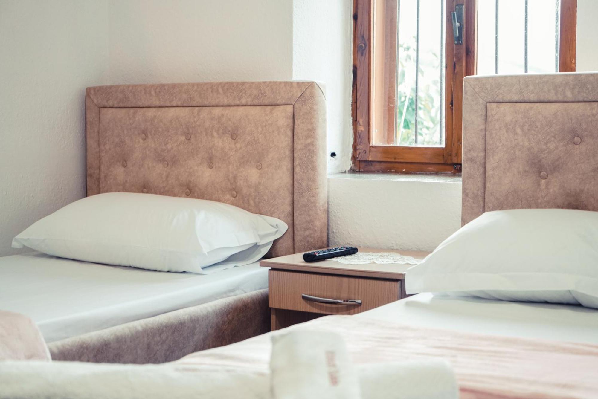 Guesthouse Arber Гирокастра Экстерьер фото