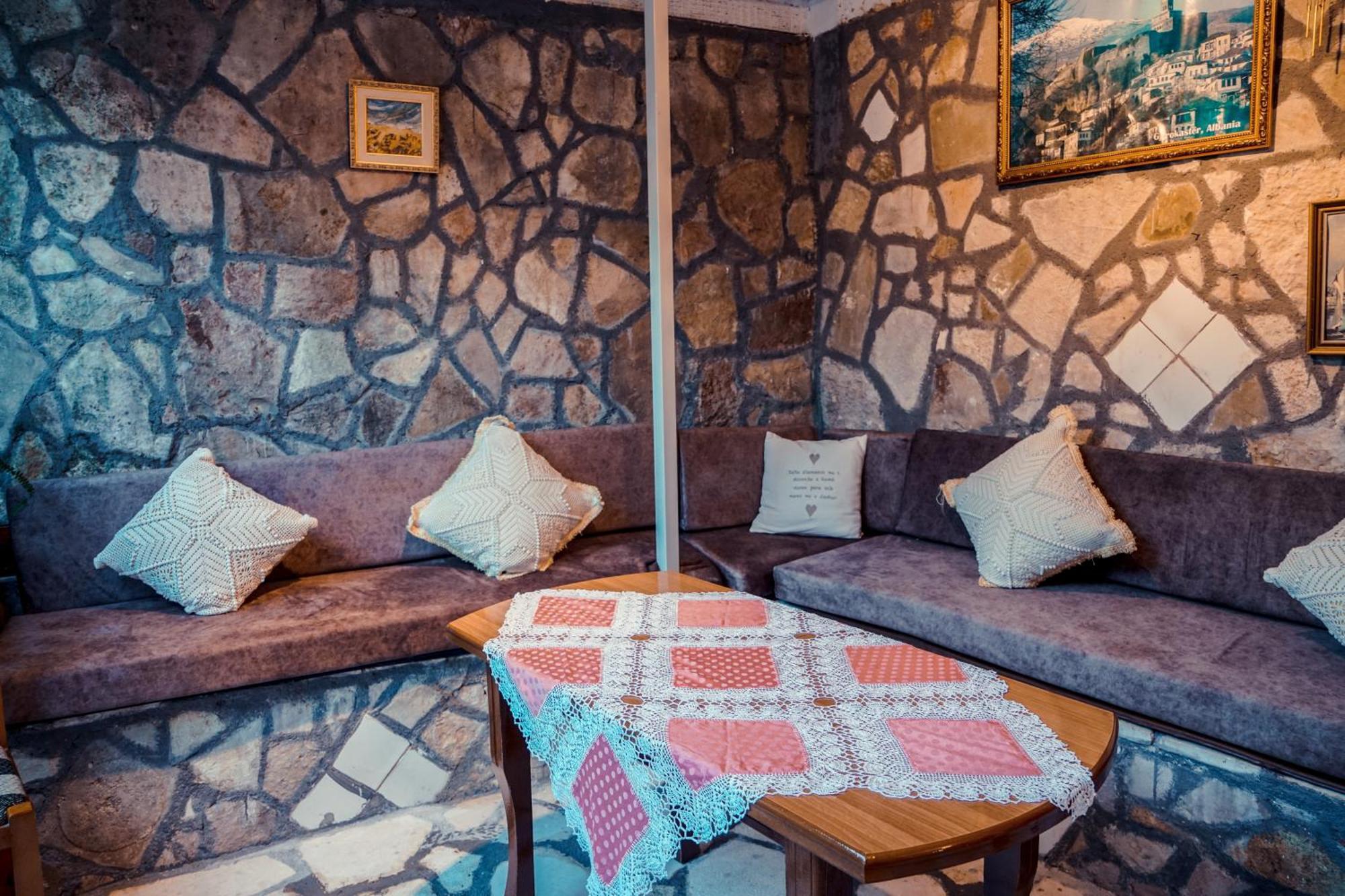 Guesthouse Arber Гирокастра Экстерьер фото